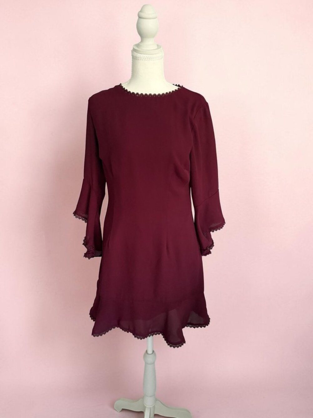 BB DAKOTA Burgundy Bell Sleeve Dress Size 6